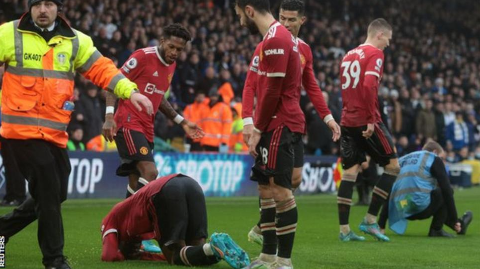 Manchester United Takımından Anthony Elanga'ya İsabet Eden Nesneyi Atanlar Teşhis Edildi!