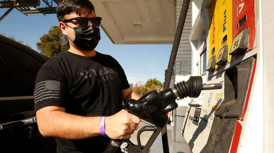 Shell, Rus Ham Petrolünü Satın Almak İçin Zor Kararı Savundu!