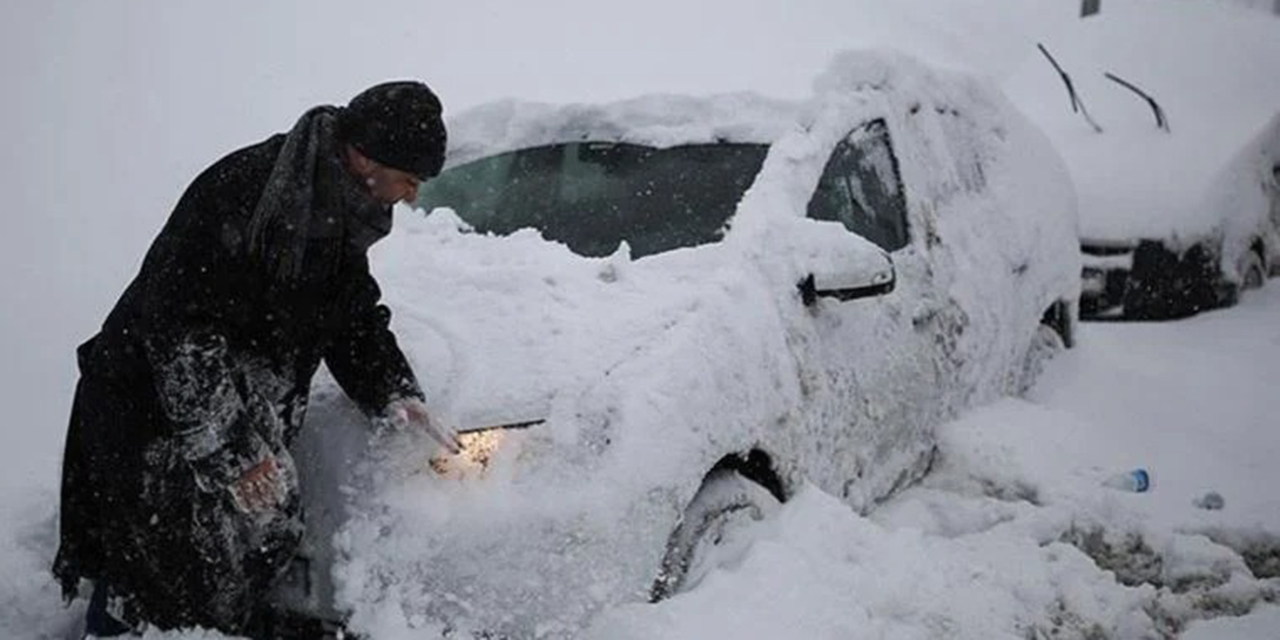 İstanbul’da Kar Yağışı Başladı