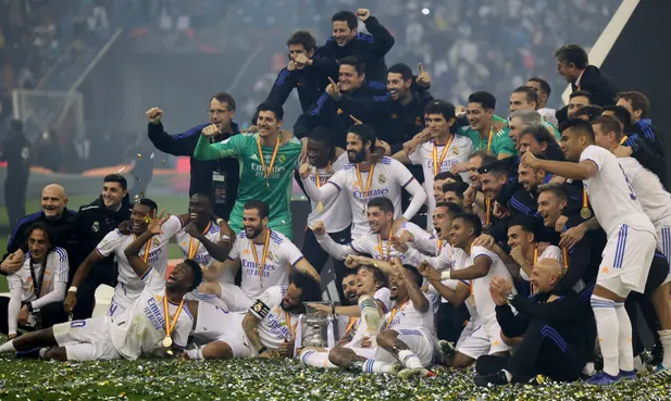 Real Madrid, Athletic Bilbao'yu Mağlup Ederek İspanya Süper Kupası'nı Kazandı!