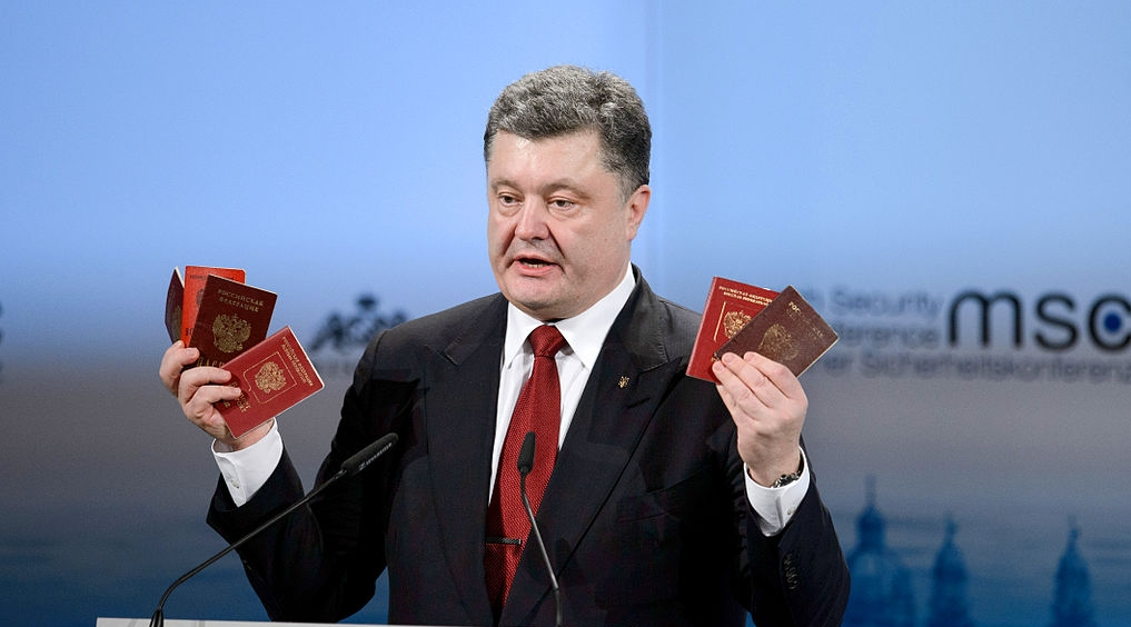 Eski Cumhurbaşkanı Petro Poroshenko Vatana İhanet Suçlamalarıyla Karşı Karşıya!