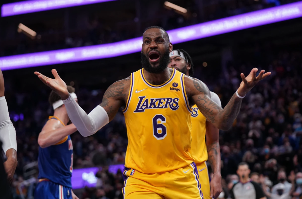LeBron James, Abdul-Jabbar'ı Geçerek Tüm Zamanların En Çok Sayı Atan Oyuncusu Oldu!